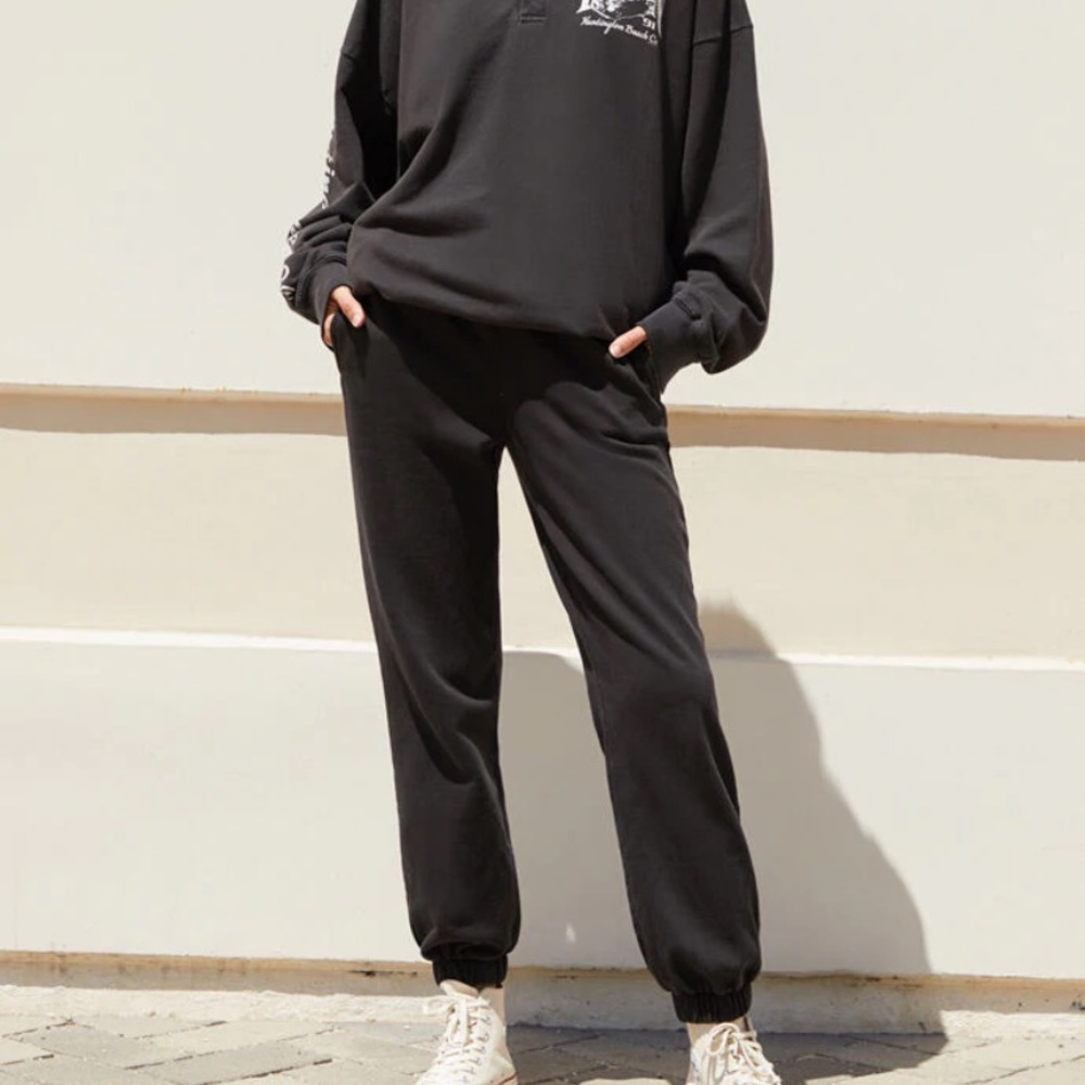 Brandy Melville Sweatpants/joggers!!!